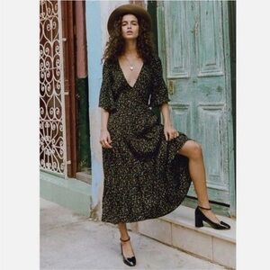 Faithfull the Brand Melia Floral V Neck Black Midi Dress Size 2